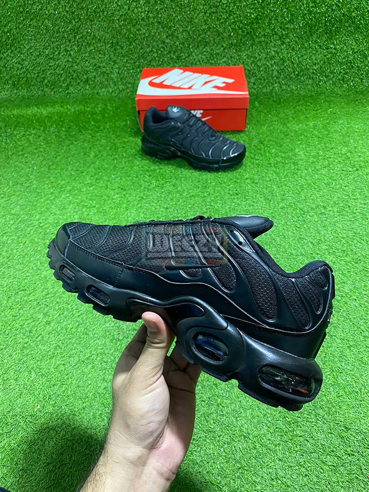 Air Max TN Plus (Triple Black) buy online Pakistan - Weeby Shoes