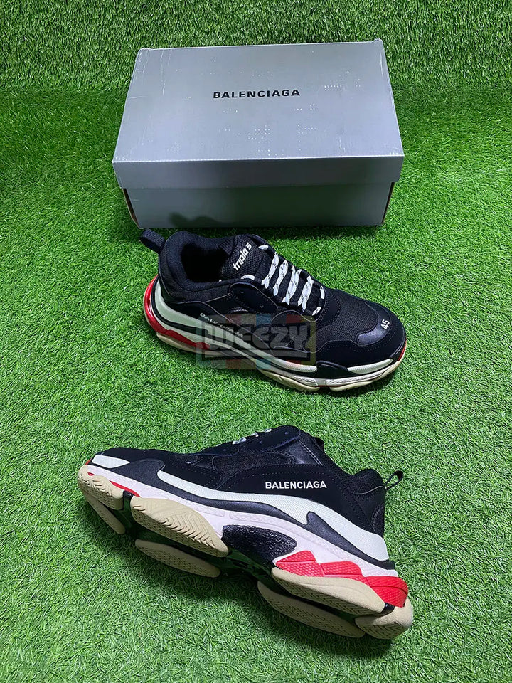 Balenciaga Triple S (Blk/W) (Premium Quality) buy online Pakistan - Weeby Shoes