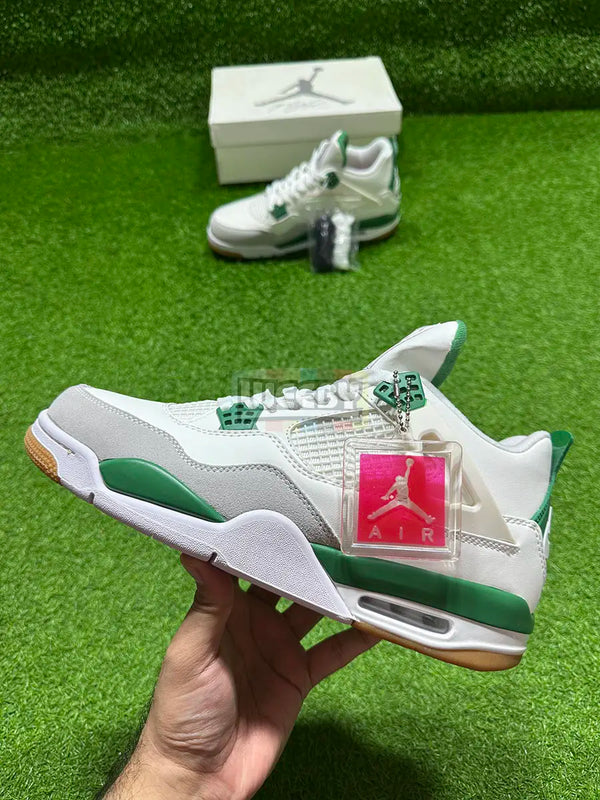 Jordan 4 x SB (Pine Green) (Premium Quality)
