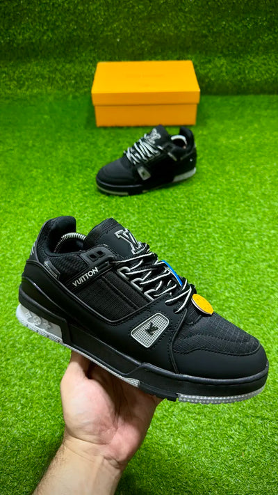LV Trainer (Phantom Black) (Original Quality 1:1)