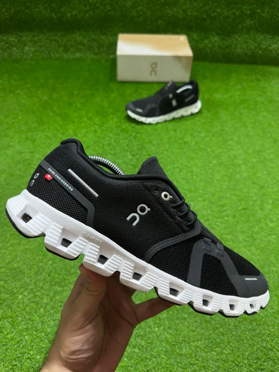 On Cloud (Cloud 5) (Blk/W) (Original Quality 1:1)