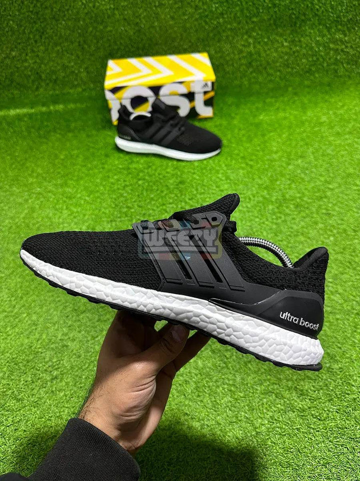 Buy Ultraboost 4.0 BlkW Premium Quality Online in Pakistan Best Ultraboost 4.0 BlkW Premium Quality Prices in Pakistan Weeby Shoes