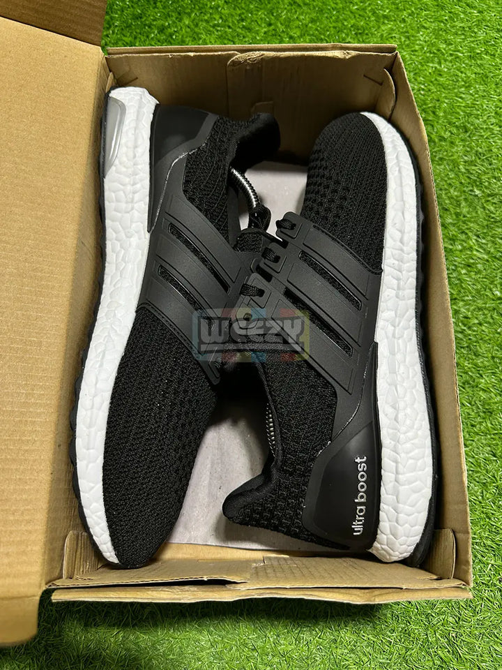 Ultraboost 4.0 (Blk/W) (Premium Quality) buy online Pakistan - Weeby Shoes