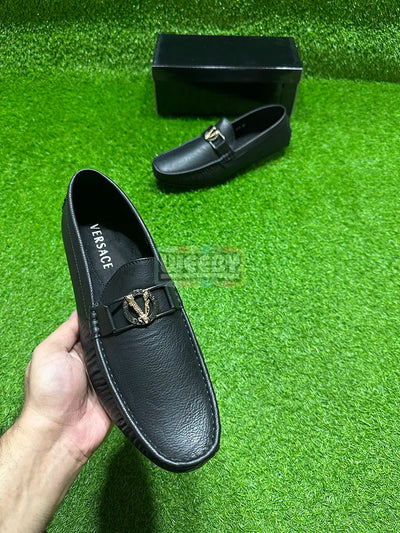 VC (Black) (36-4) Loafers