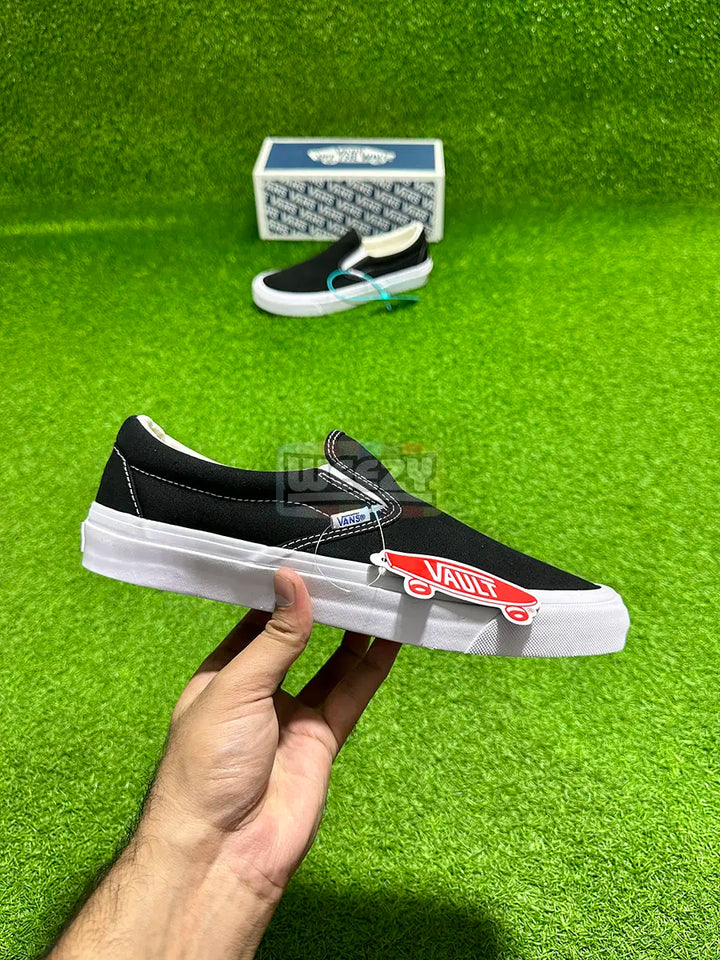 Vans Slip on (B/W) (Original Quality 1:1) buy online Pakistan - Weeby Shoes