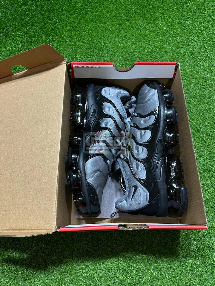 Vapormax Plus (Grey/Blk) (Premium Batch) buy online Pakistan - Weeby Shoes