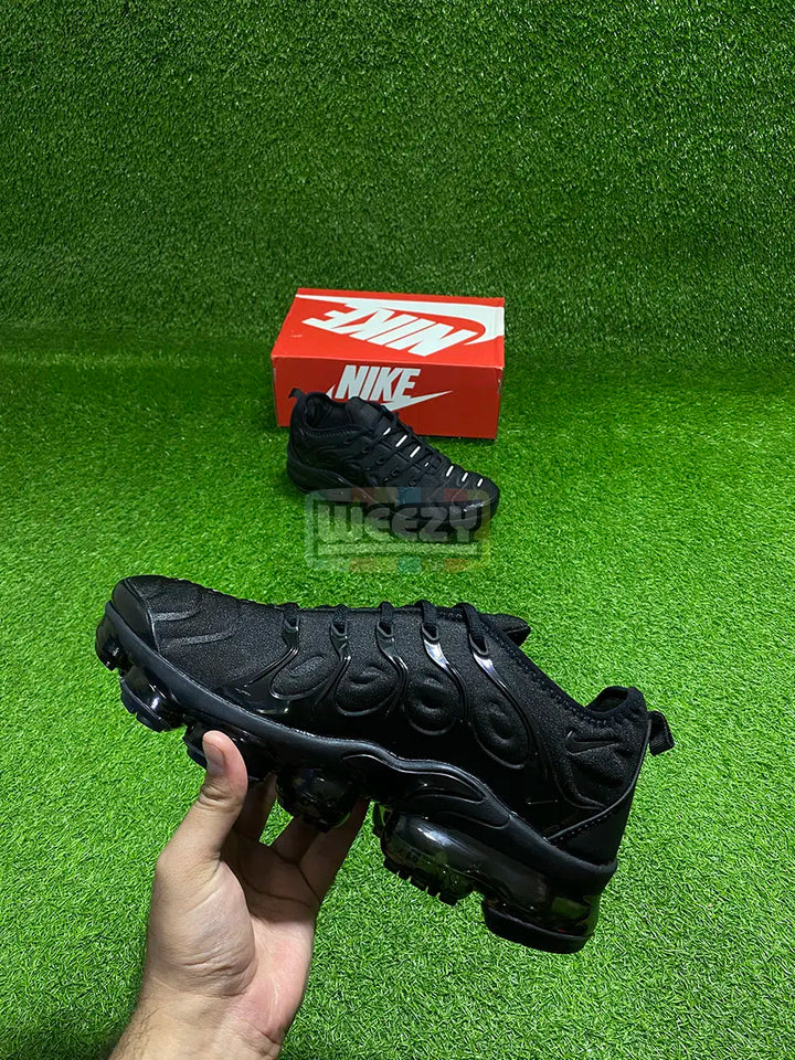 Vapormax Plus (Triple Black) (Premium Quality) buy online Pakistan - Weeby Shoes